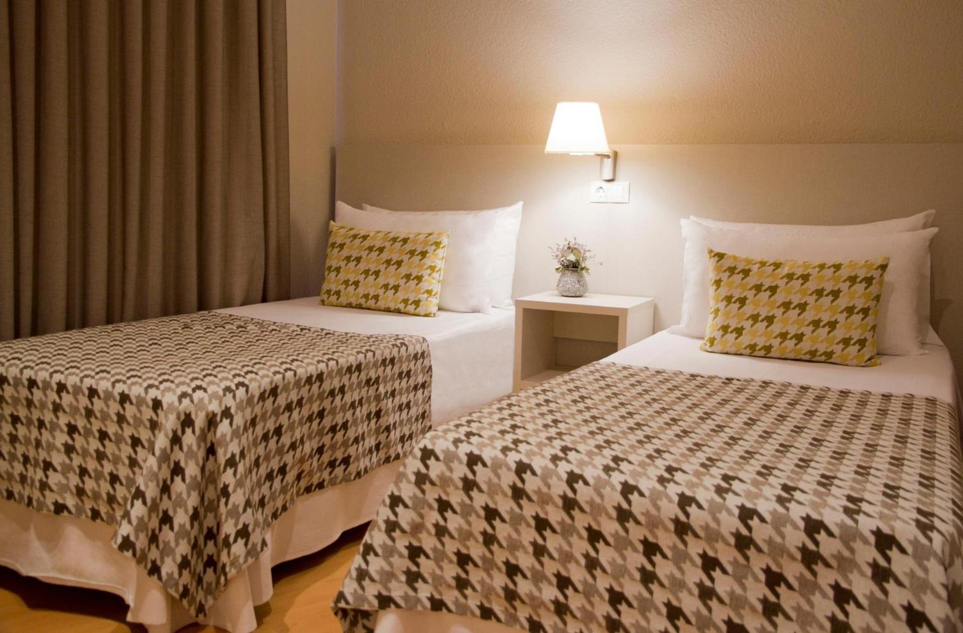 Hotel ALEGRIA Plaza Paris 4*Sup Lloret de Mar Exterior foto