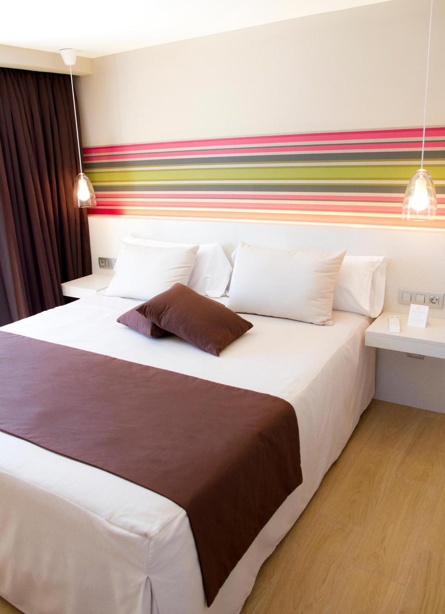 Hotel ALEGRIA Plaza Paris 4*Sup Lloret de Mar Exterior foto