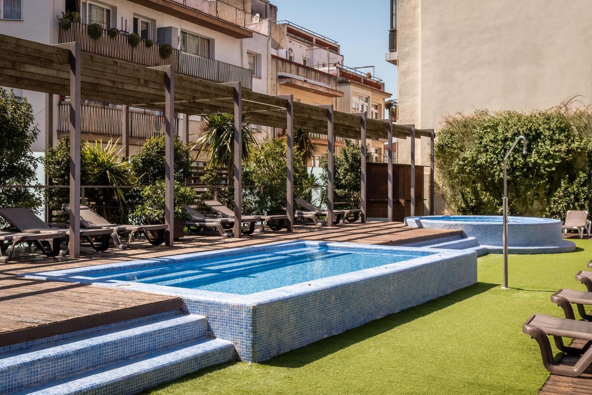 Hotel ALEGRIA Plaza Paris 4*Sup Lloret de Mar Exterior foto